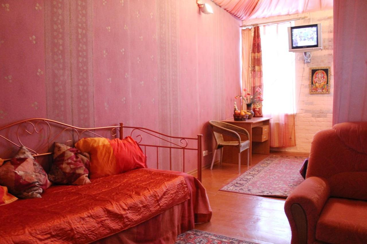 Hotel Calipso Kharkiv Extérieur photo