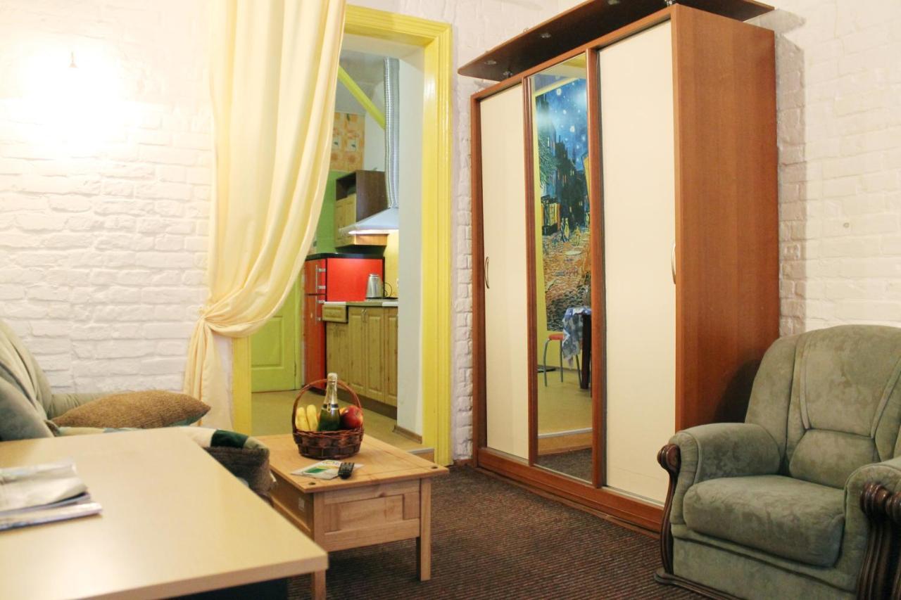 Hotel Calipso Kharkiv Extérieur photo