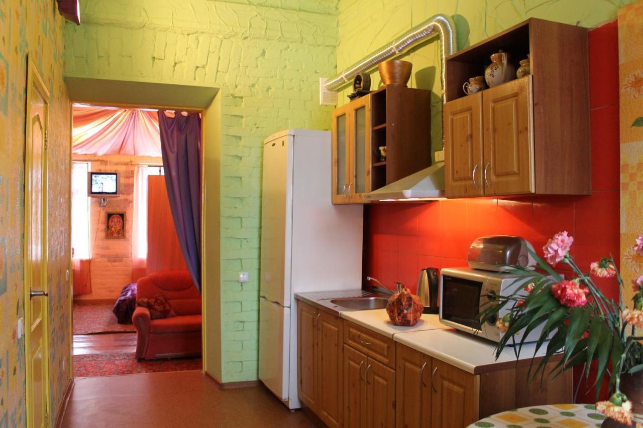 Hotel Calipso Kharkiv Extérieur photo